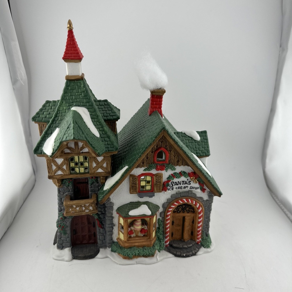 Heartland Valley Village Santa's Ice Cream Shop Lit House